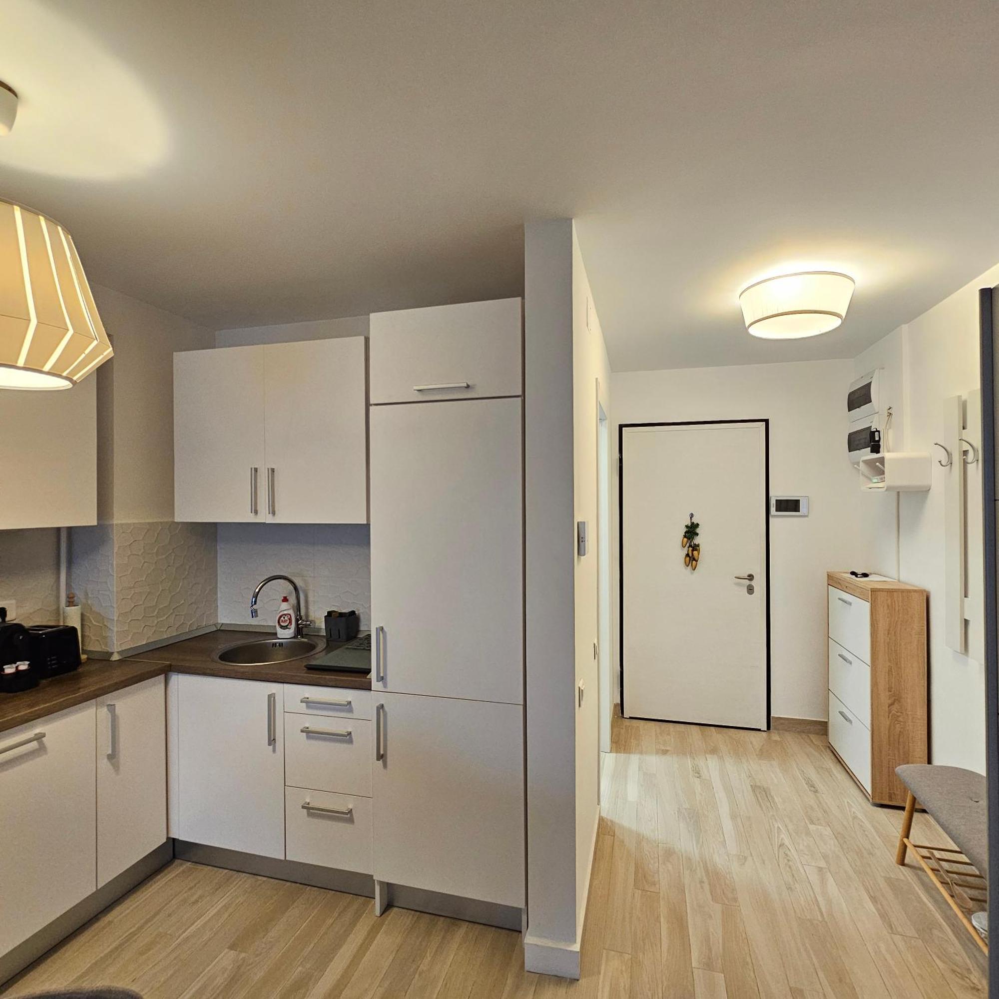 Central District Cuza 99 Apartment Бухарест Екстер'єр фото